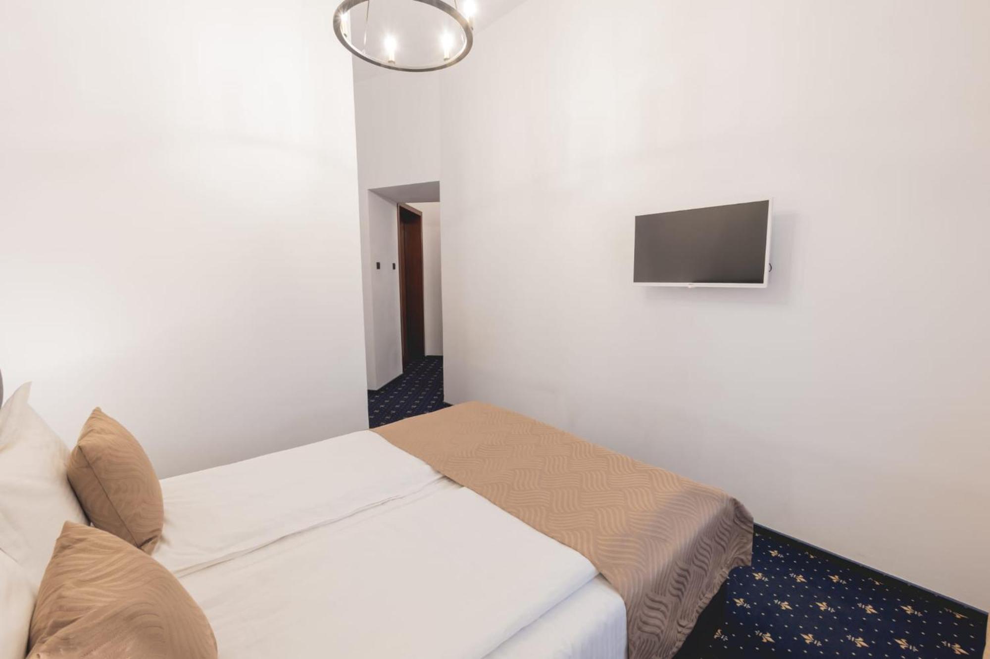 Hotel Carol - Ватра-Дорней Экстерьер фото