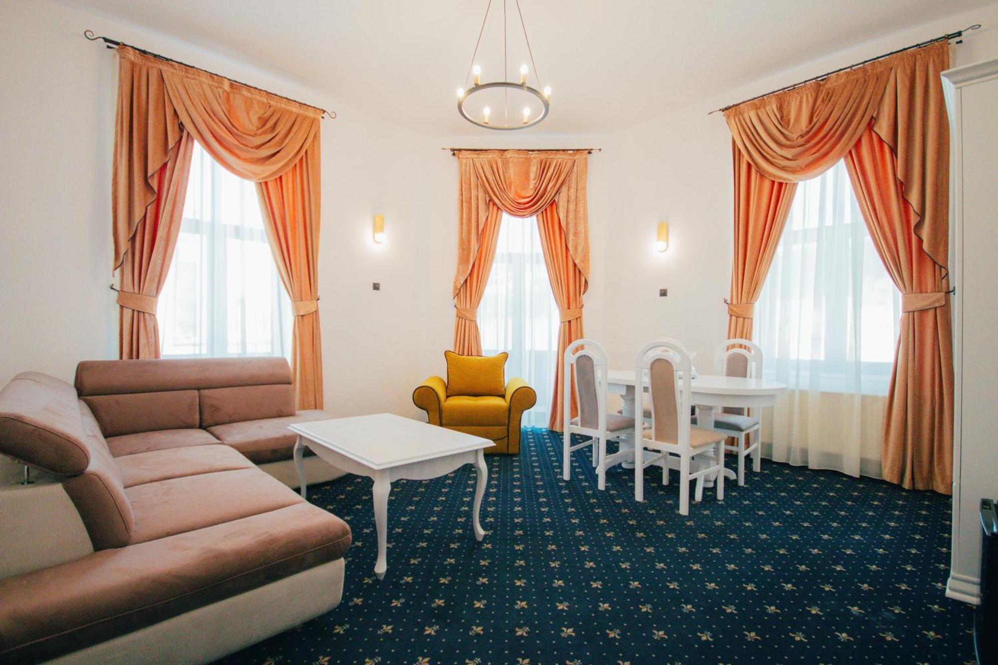 Hotel Carol - Ватра-Дорней Экстерьер фото