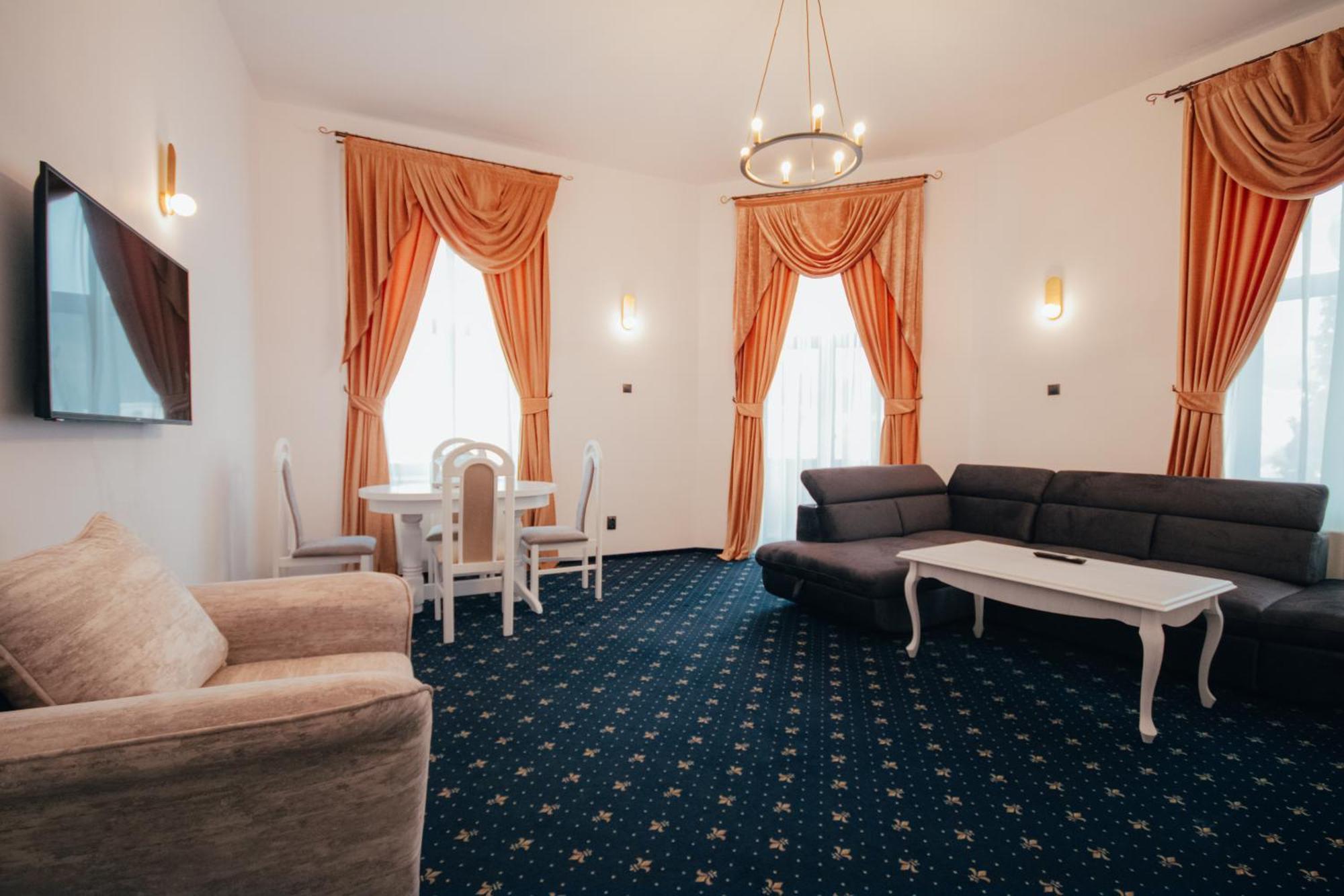Hotel Carol - Ватра-Дорней Экстерьер фото